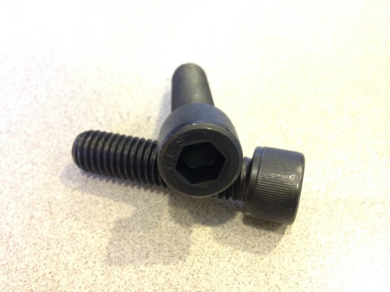 Bolts for knives